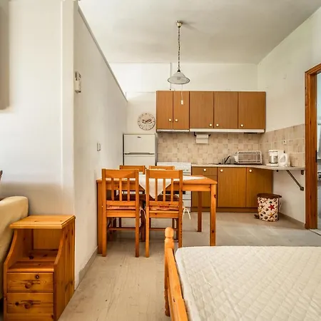 Makis Family Apartment *