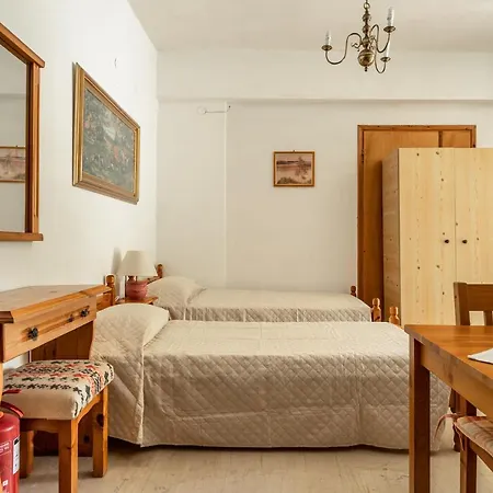 Makis Family Apartment Katelios